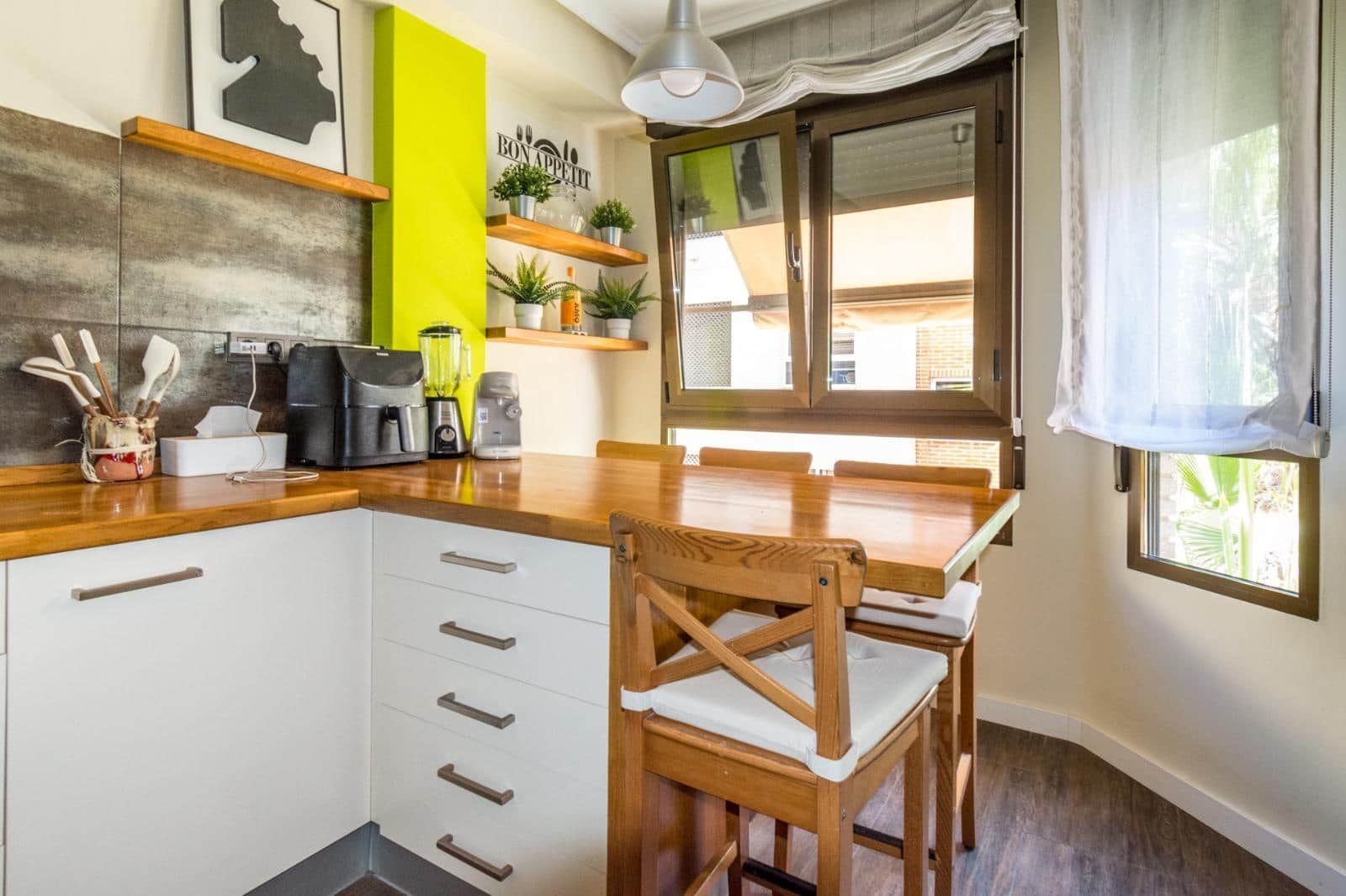 4 quarto Apartamento para venda em Torrevieja com garagem - 345 000 € (Ref: 9855491)