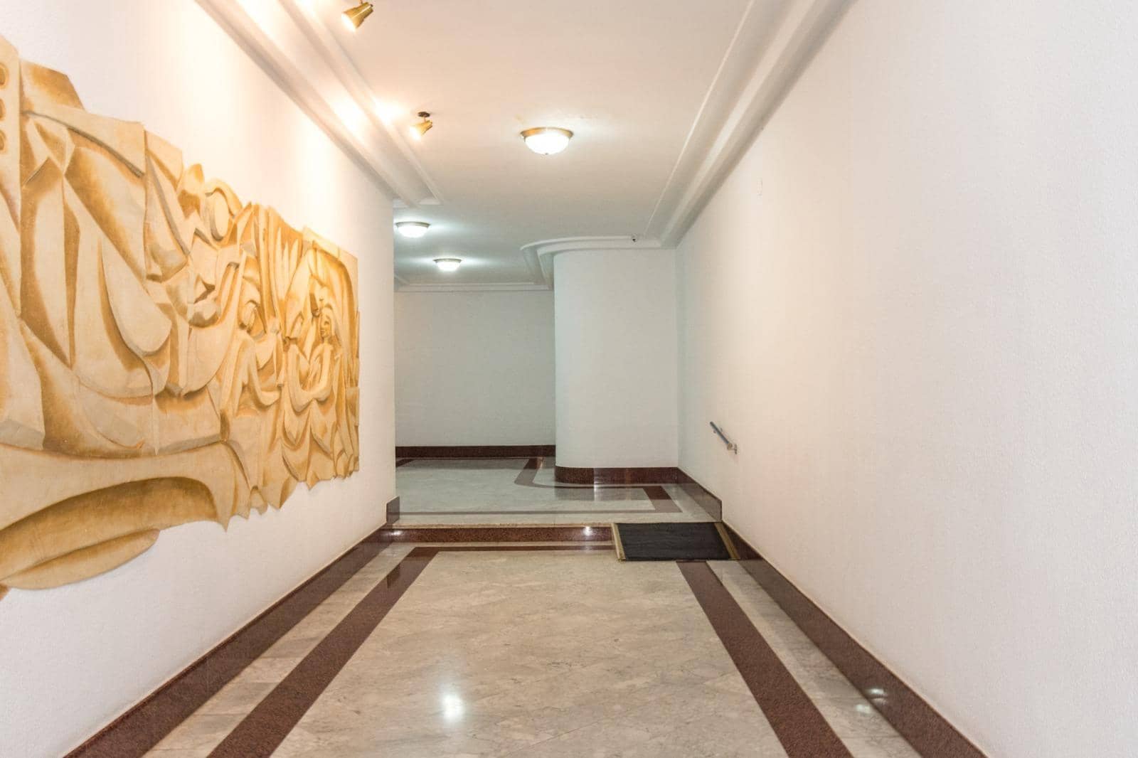 4 quarto Apartamento para venda em Torrevieja com garagem - 345 000 € (Ref: 9855491)