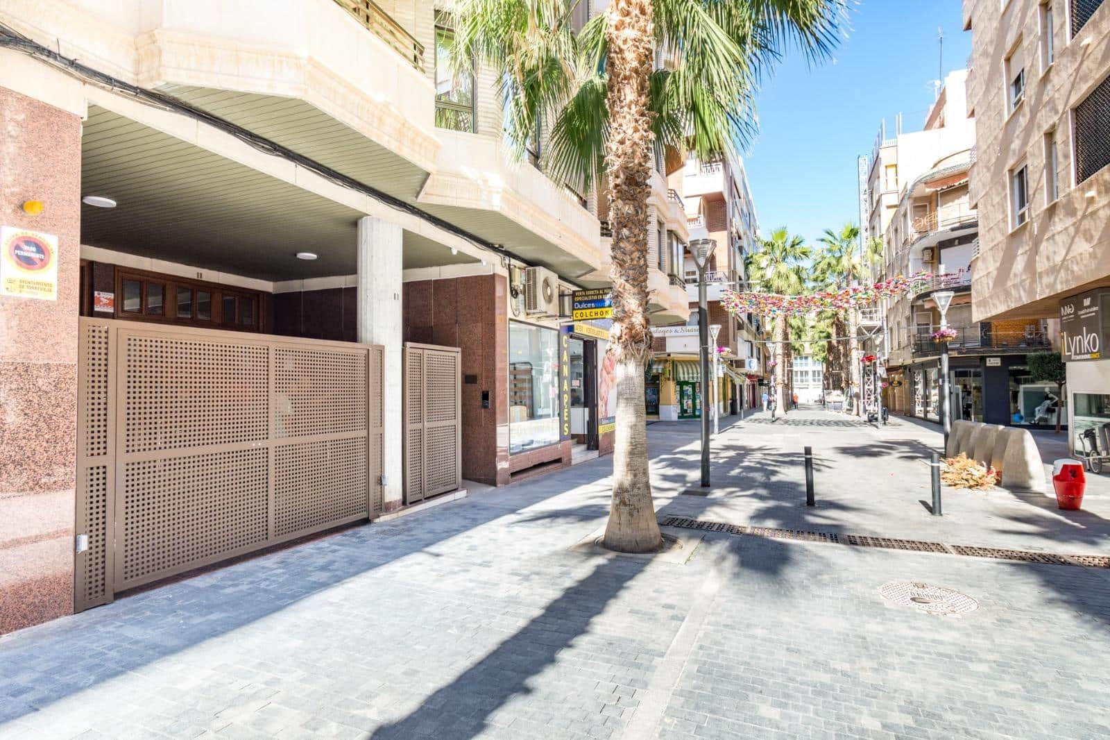 4 quarto Apartamento para venda em Torrevieja com garagem - 345 000 € (Ref: 9855491)