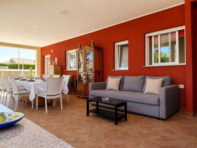 4 soverom Villa til salgs i El Chaparral, Torrevieja med svømmebasseng - € 454 900 (Ref: 9858122)