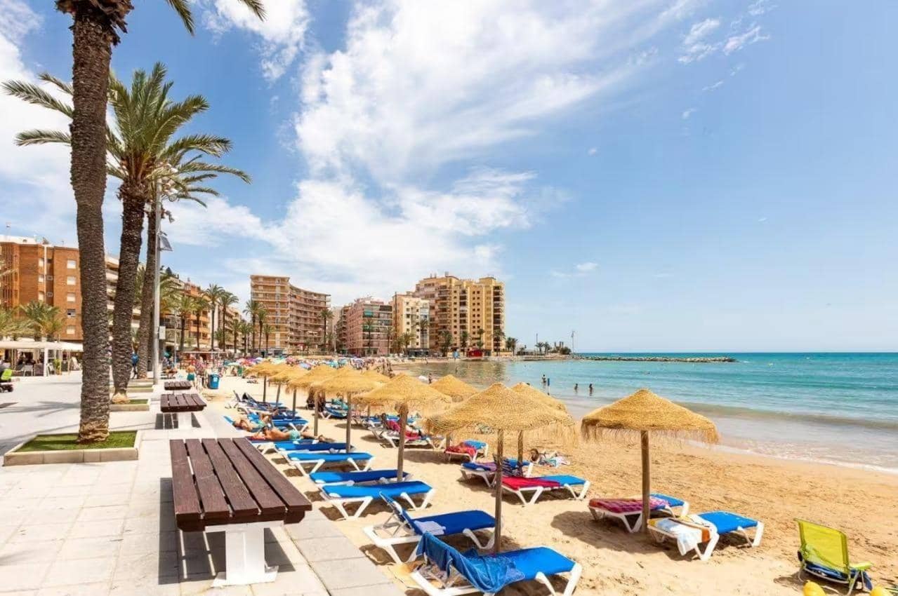 2 soverom Leilighet til salgs i Torrevieja - € 124 900 (Ref: 9860124)
