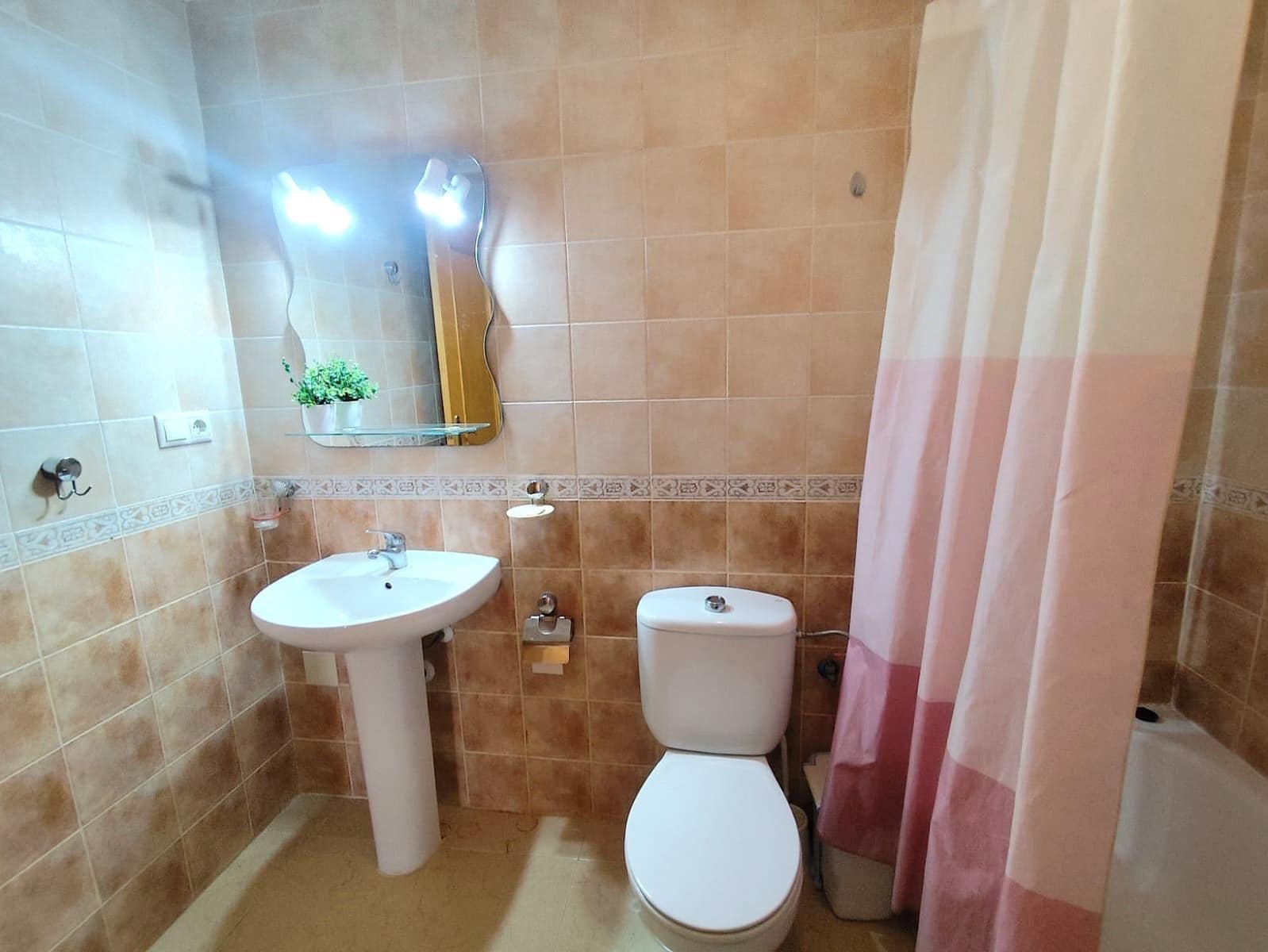 2 soverom Leilighet til salgs i Torrevieja - € 124 900 (Ref: 9860124)