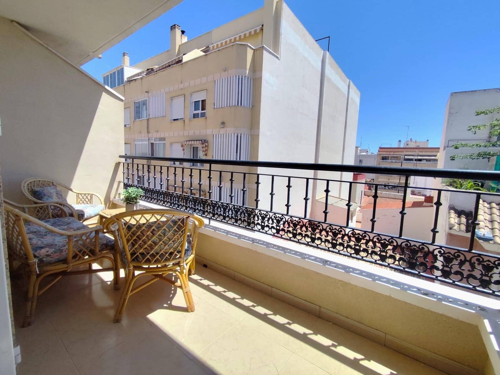 2 soverom Leilighet til salgs i Torrevieja - € 124 900 (Ref: 9860124)