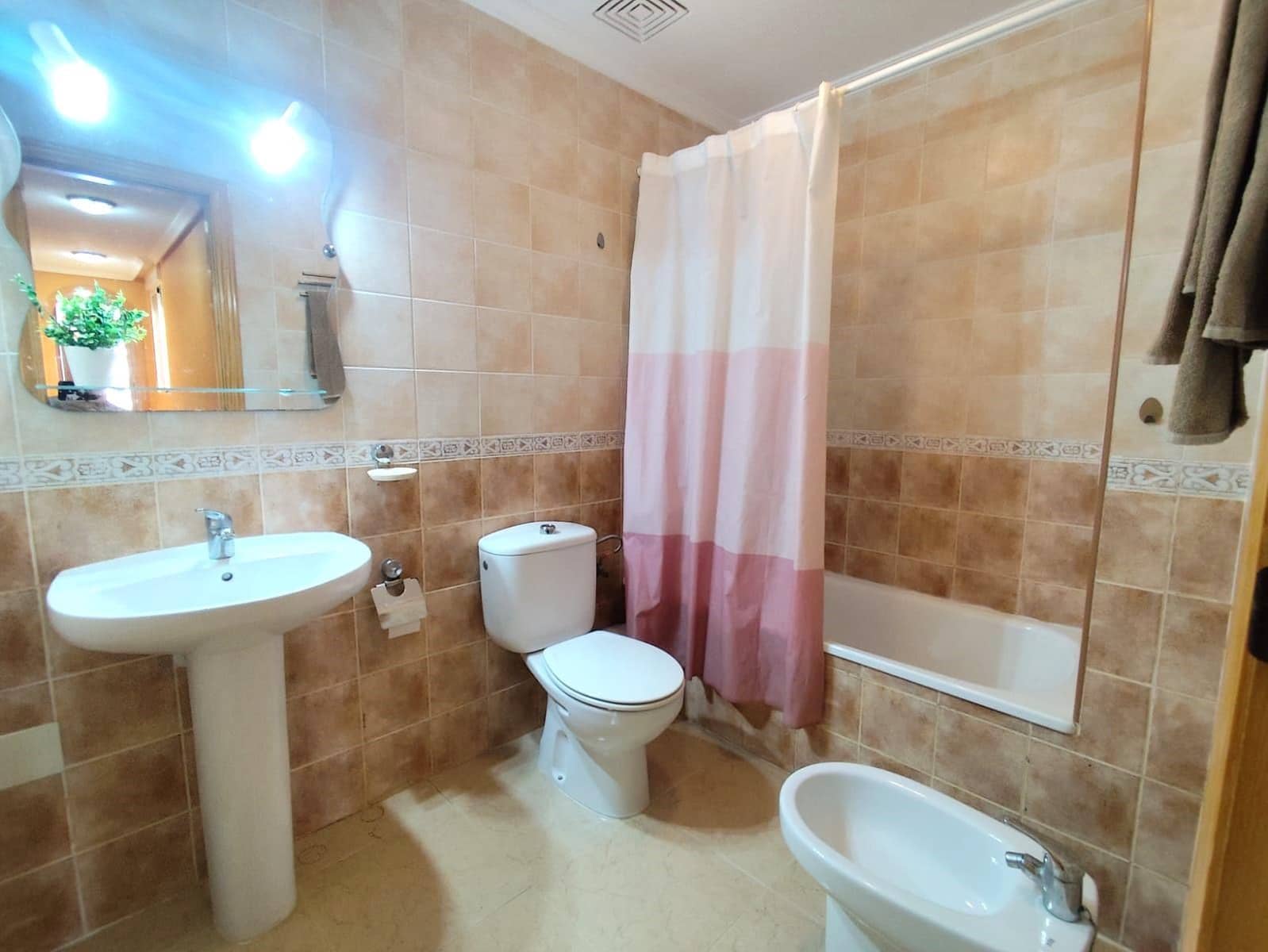 2 soverom Leilighet til salgs i Torrevieja - € 124 900 (Ref: 9860124)