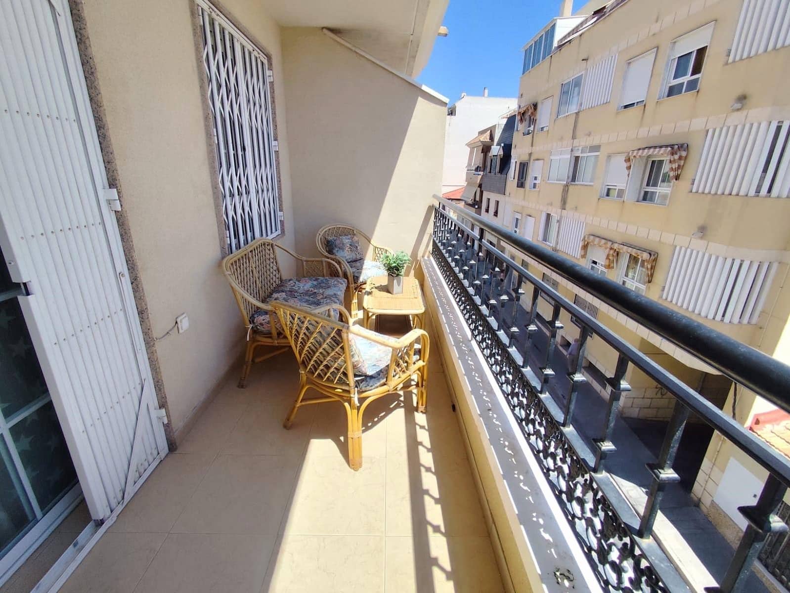 2 soverom Leilighet til salgs i Torrevieja - € 124 900 (Ref: 9860124)