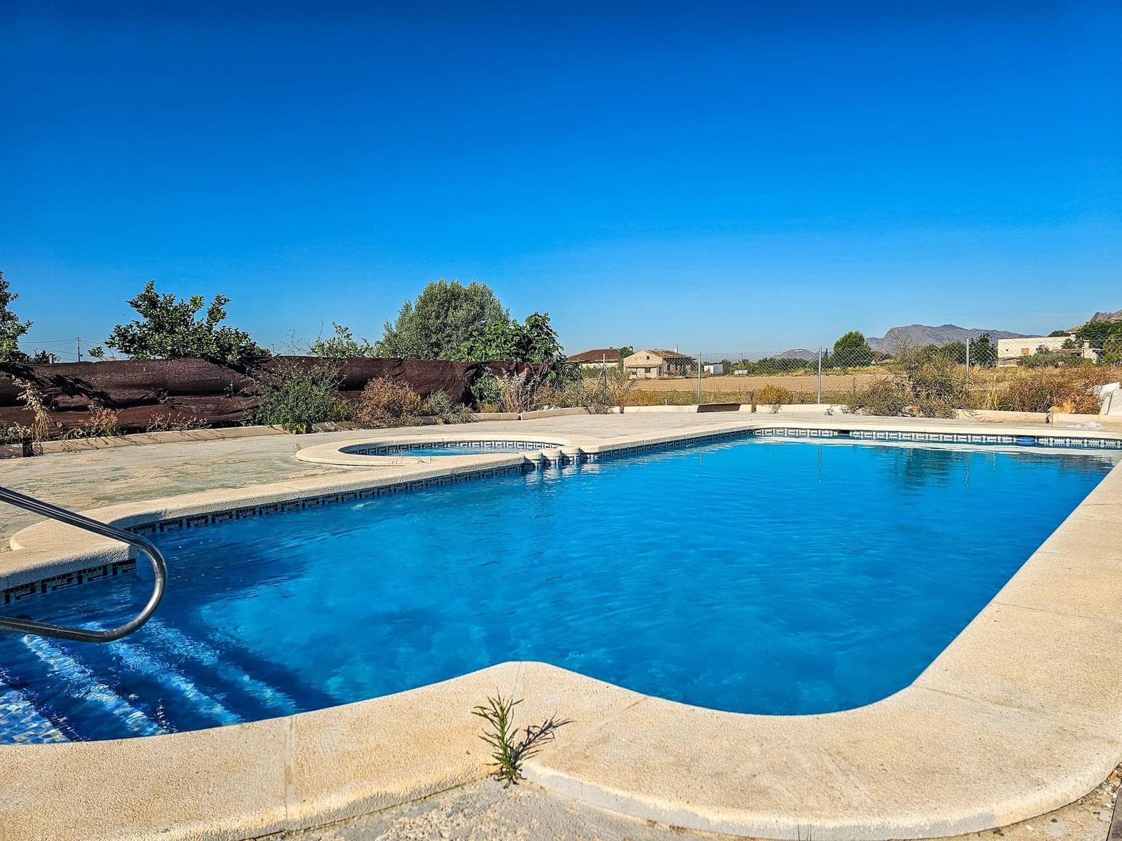 3 soveværelse Villa til salg i Orihuela med swimmingpool - € 150.000 (Ref: 9860125)