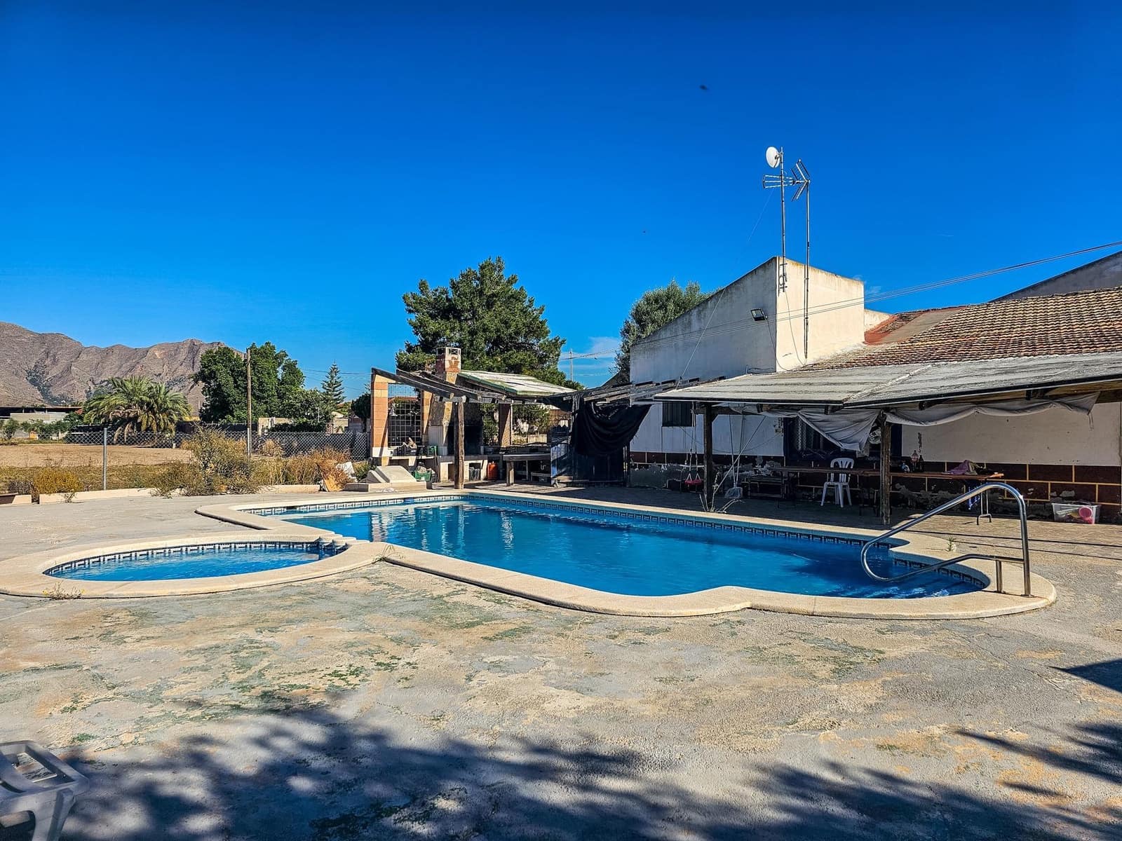 3 soveværelse Villa til salg i Orihuela med swimmingpool - € 150.000 (Ref: 9860125)