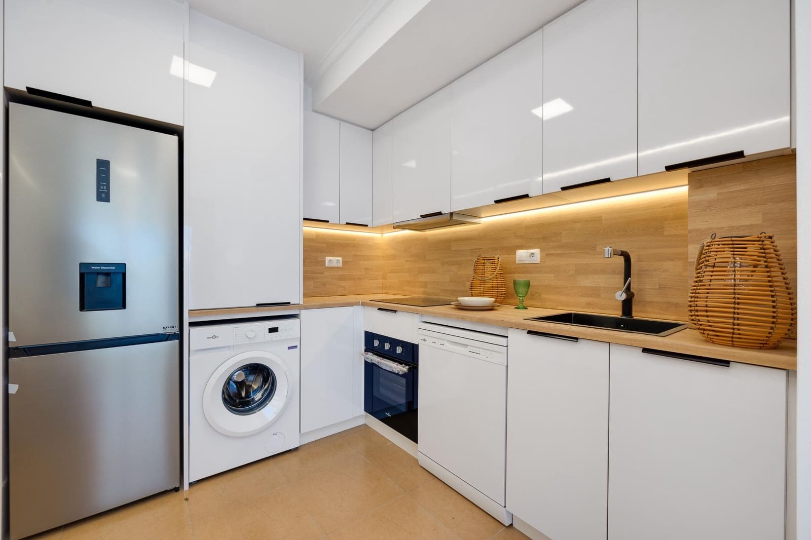 2 chambre Appartement à vendre à Torrevieja - 179 700 € (Ref: 9867040)