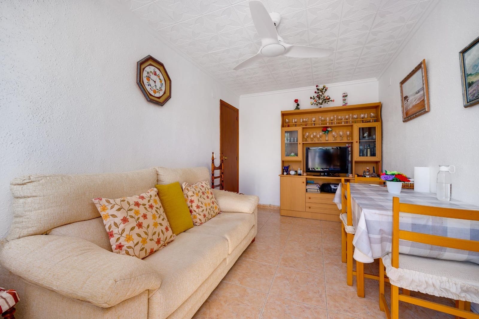 Bungalow de 2 habitaciones en Torrevieja en venta - 139.900 € (Ref: 9876467)