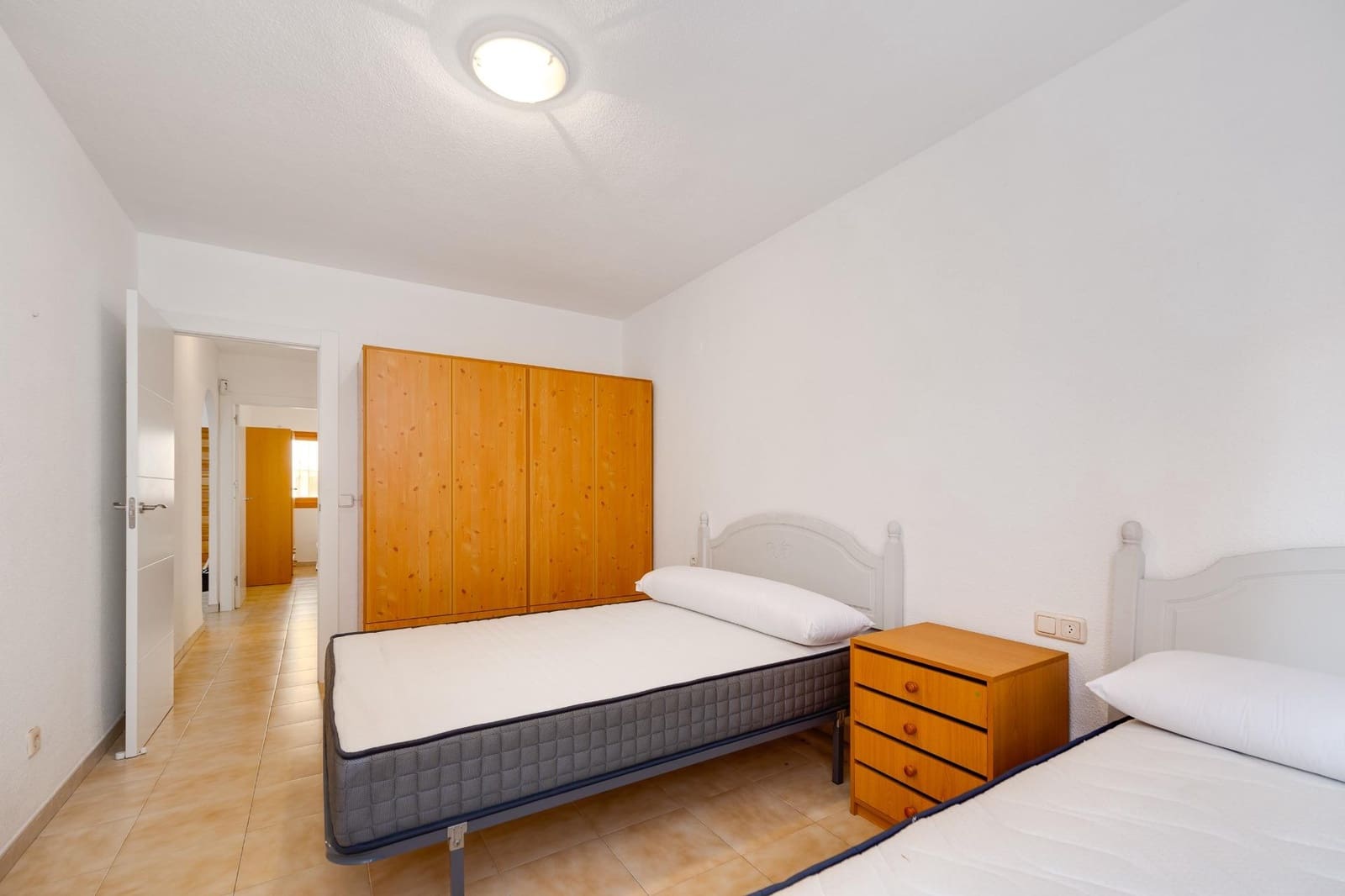 2 soverom Leilighet til salgs i Torrevieja med svømmebasseng - € 130 000 (Ref: 9878893)