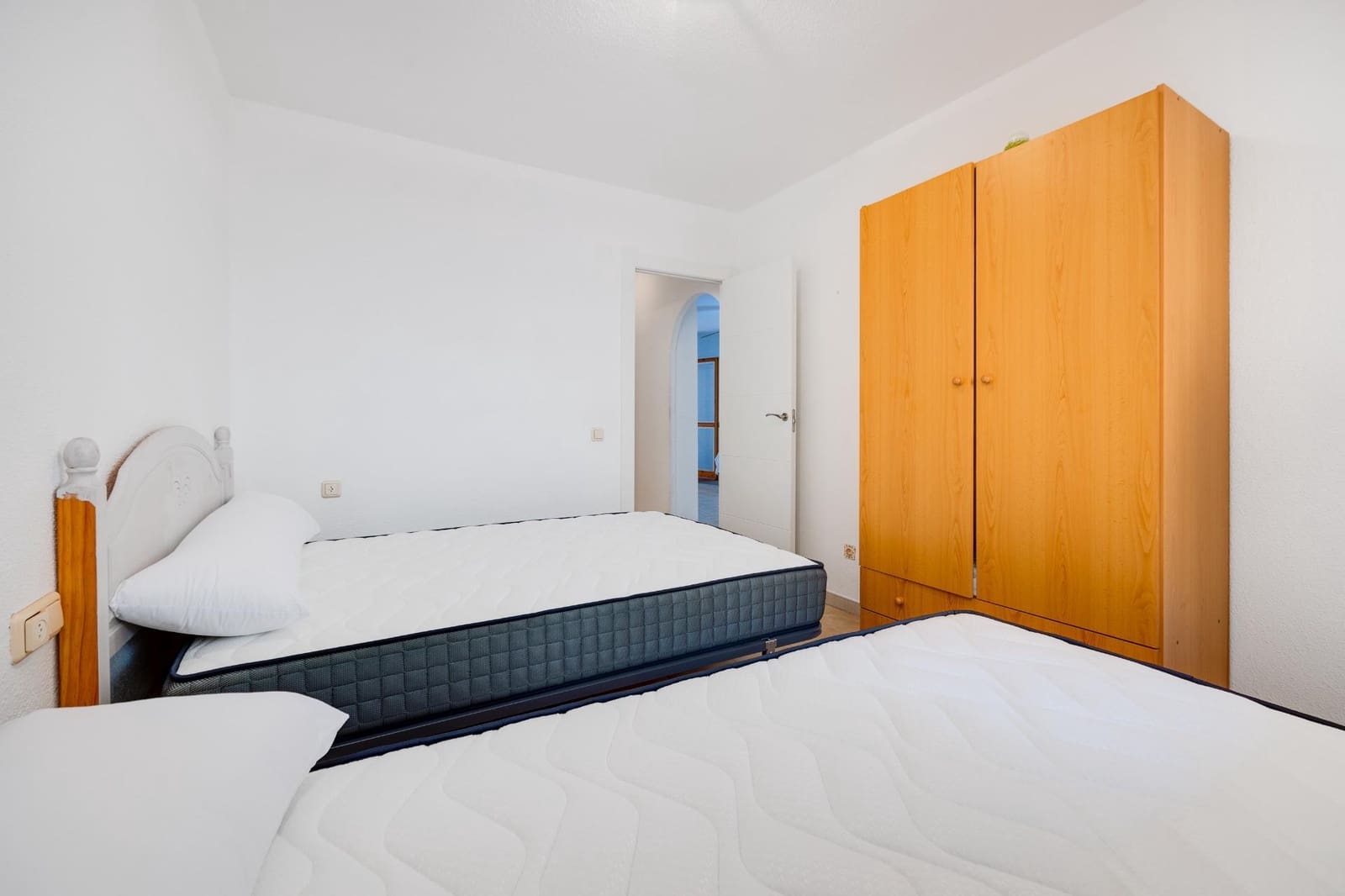 2 soverom Leilighet til salgs i Torrevieja med svømmebasseng - € 130 000 (Ref: 9878893)