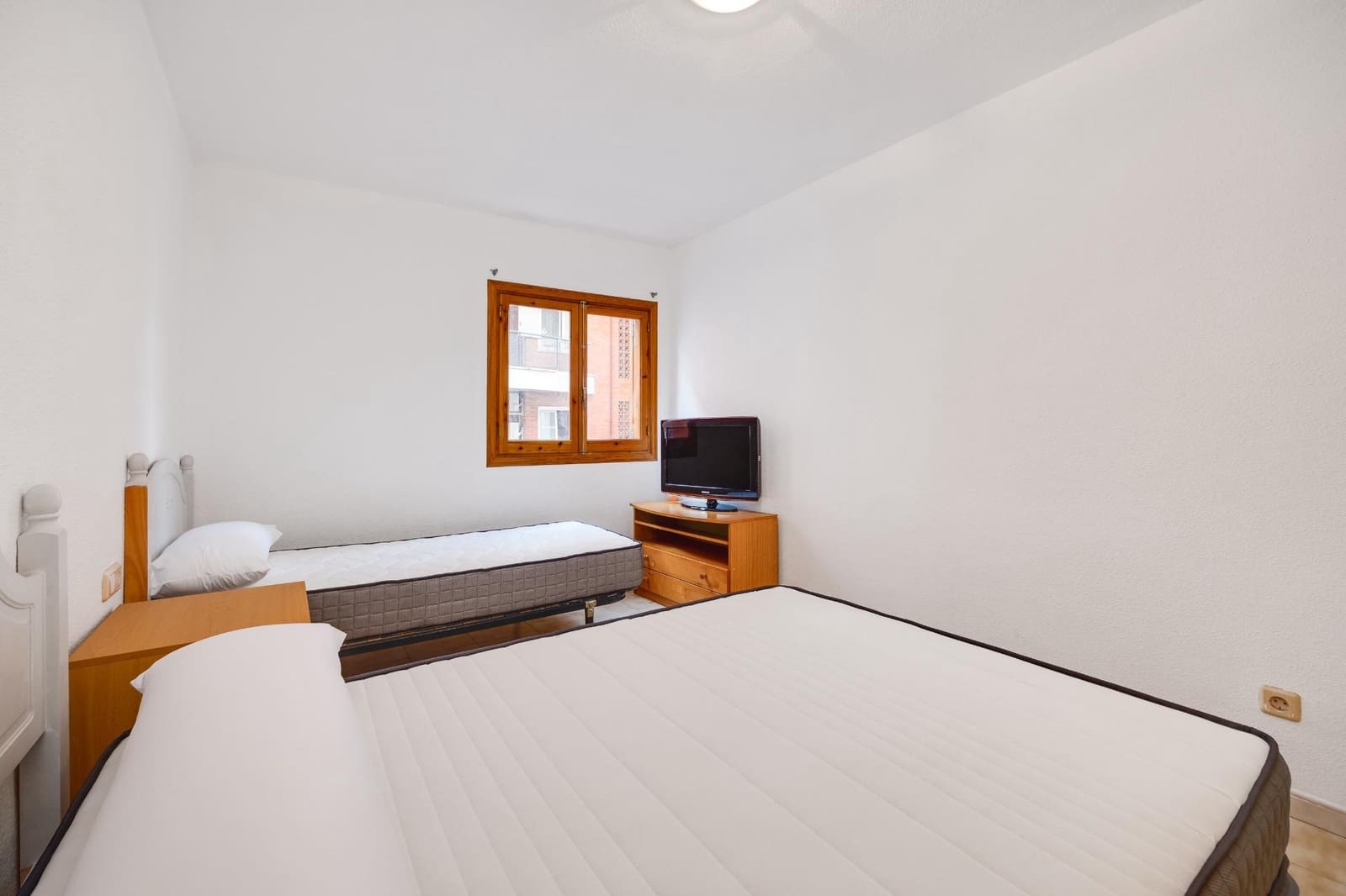 2 soverom Leilighet til salgs i Torrevieja med svømmebasseng - € 130 000 (Ref: 9878893)