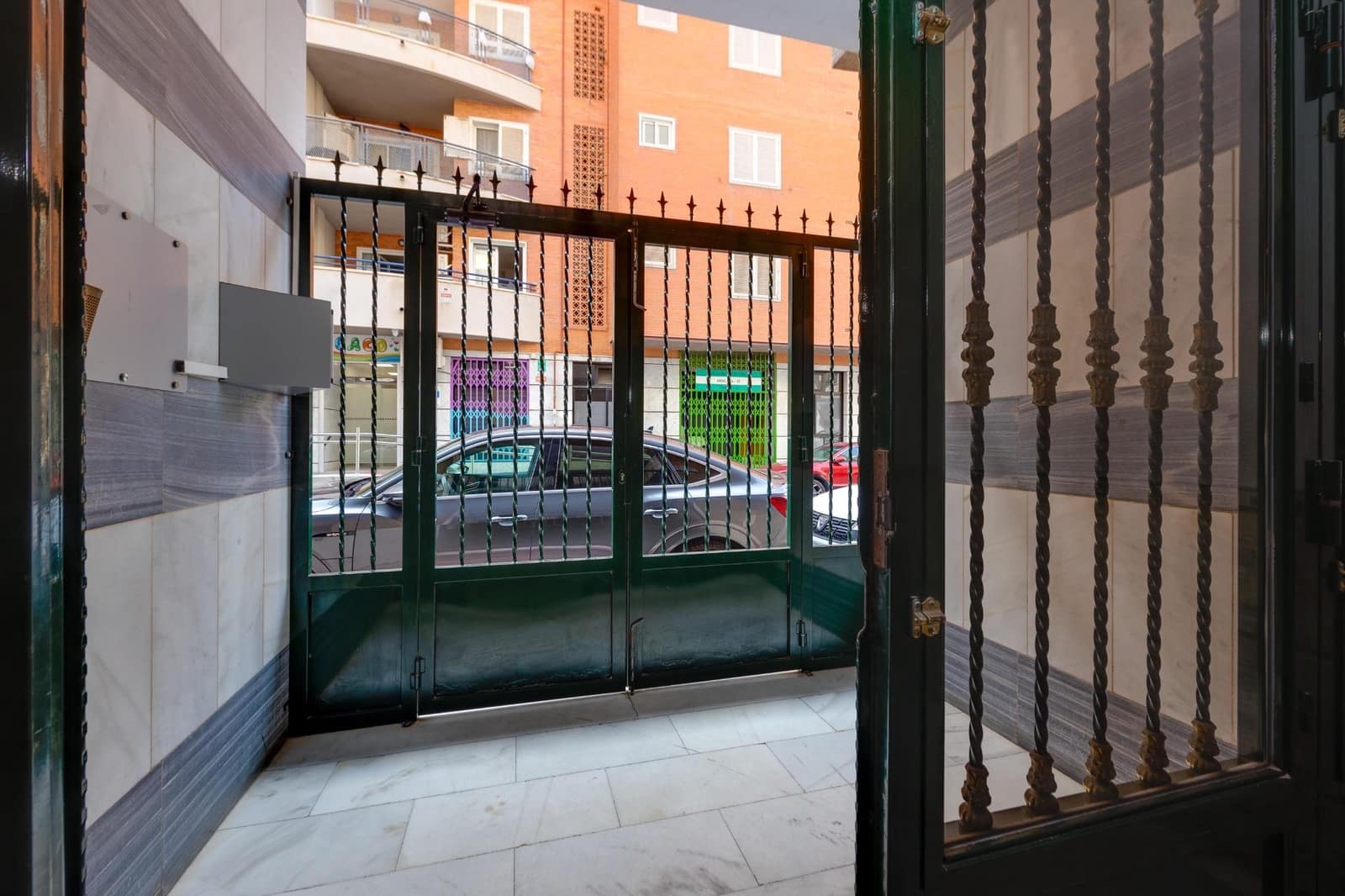 2 soverom Leilighet til salgs i Torrevieja med svømmebasseng - € 130 000 (Ref: 9878893)