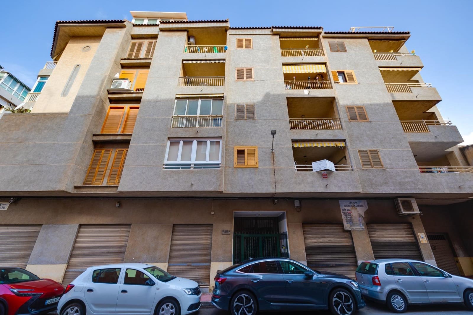 2 soverom Leilighet til salgs i Torrevieja med svømmebasseng - € 130 000 (Ref: 9878893)