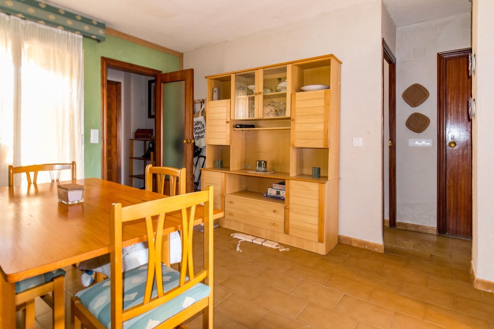2 Zimmer Apartment zu verkaufen in Torrevieja mit Pool Garage - 140.000 € (Ref: 9881963)