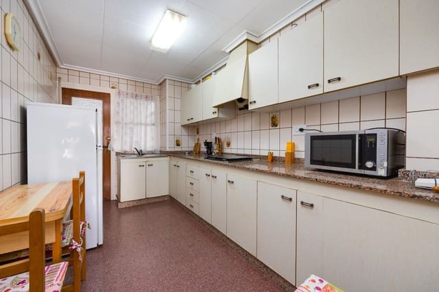 3 bedroom Apartment for sale in Torrevieja - € 148,000 (Ref: 9884831)
