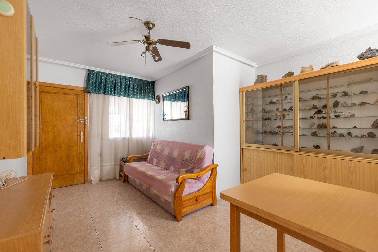 2 soveværelse Bungalow til salg i Torrevieja med swimmingpool - € 130.000 (Ref: 9884833)