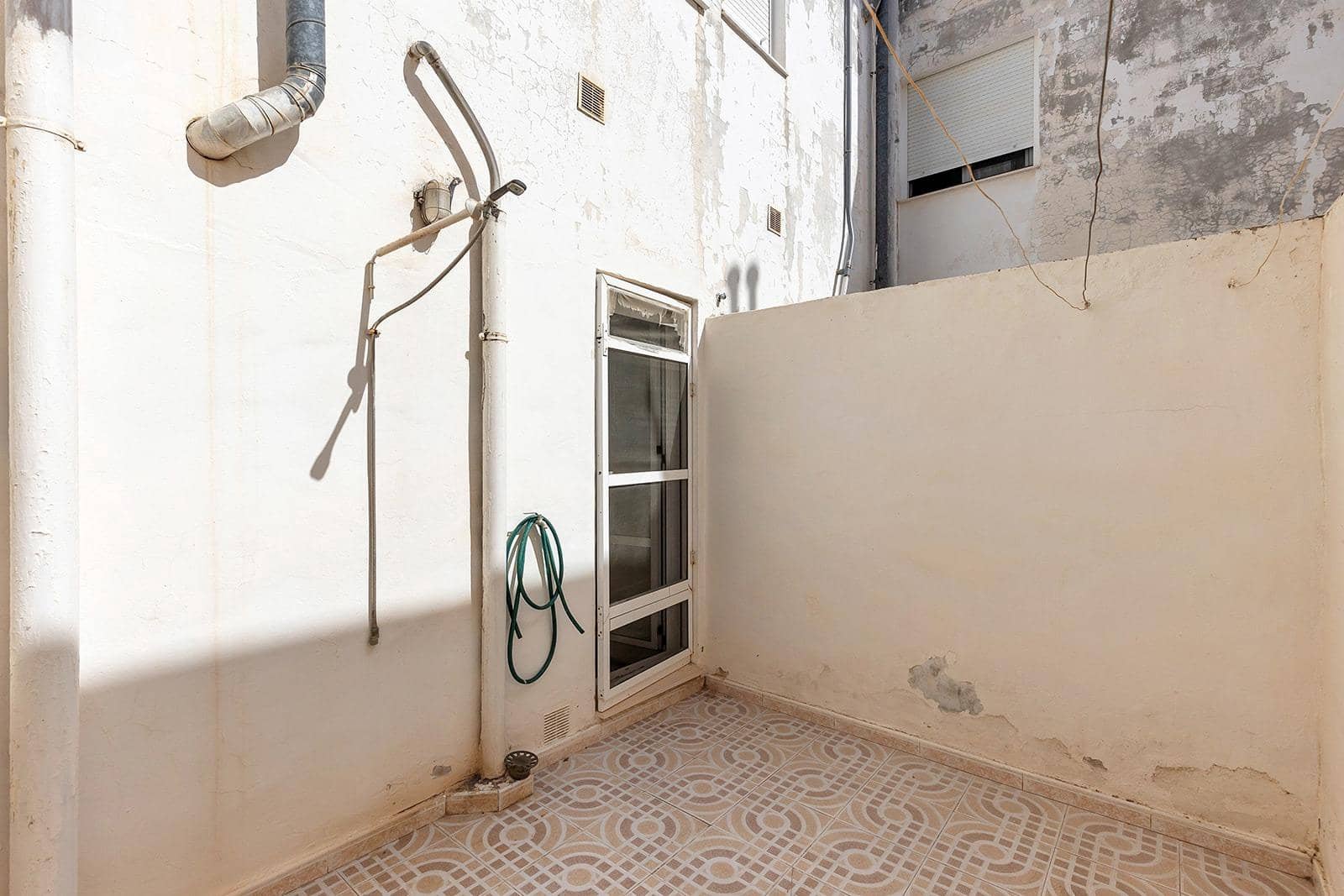 2 soveværelse Bungalow til salg i Torrevieja med swimmingpool - € 130.000 (Ref: 9884833)