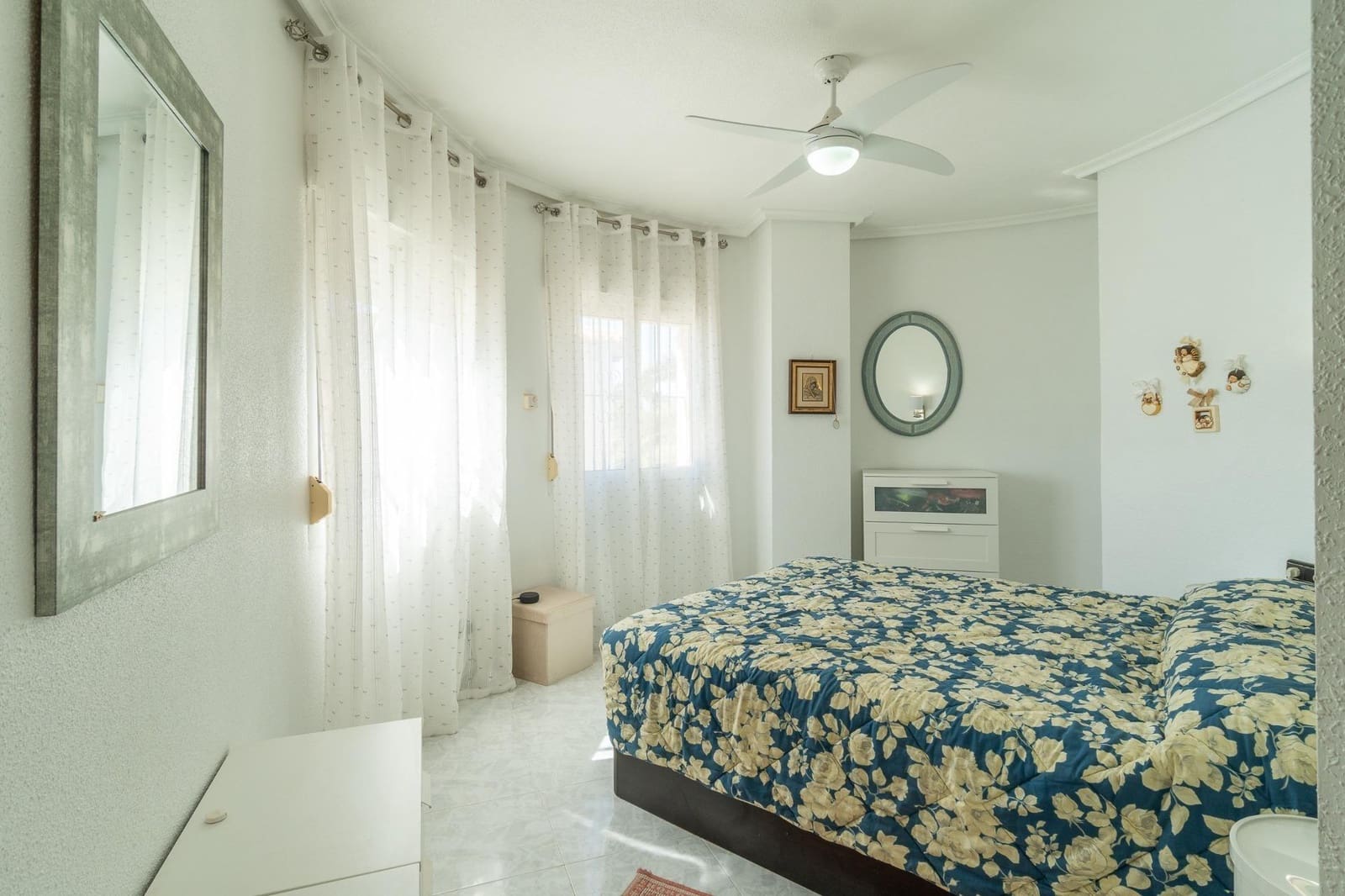 3 bedroom Villa for sale in La Zenia with pool garage - € 599,000 (Ref: 9888124)