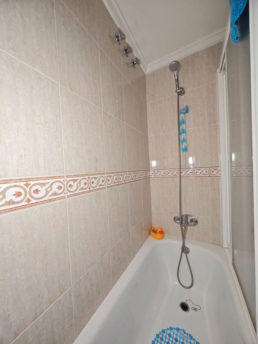 1 soveværelse Lejlighed til salg i Torrevieja - € 89.900 (Ref: 9890408)