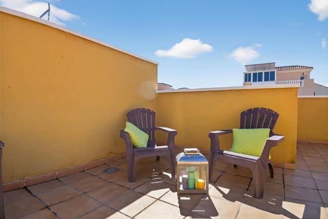 3 soveværelse Rækkehus til salg i El Chaparral - La Siesta - La Torreta, Torrevieja med swimmingpool - € 219.000 (Ref: 9903961)