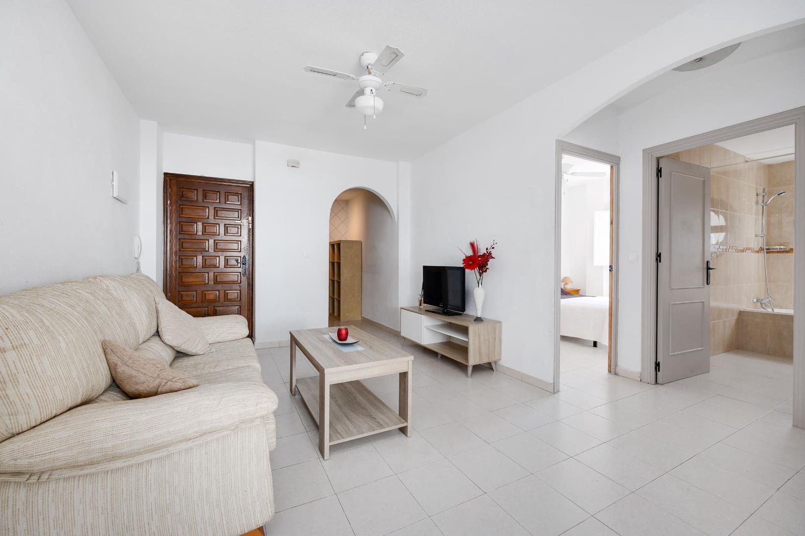 2 soveværelse Lejlighed til salg i Torrevieja med swimmingpool - € 139.500 (Ref: 9908057)