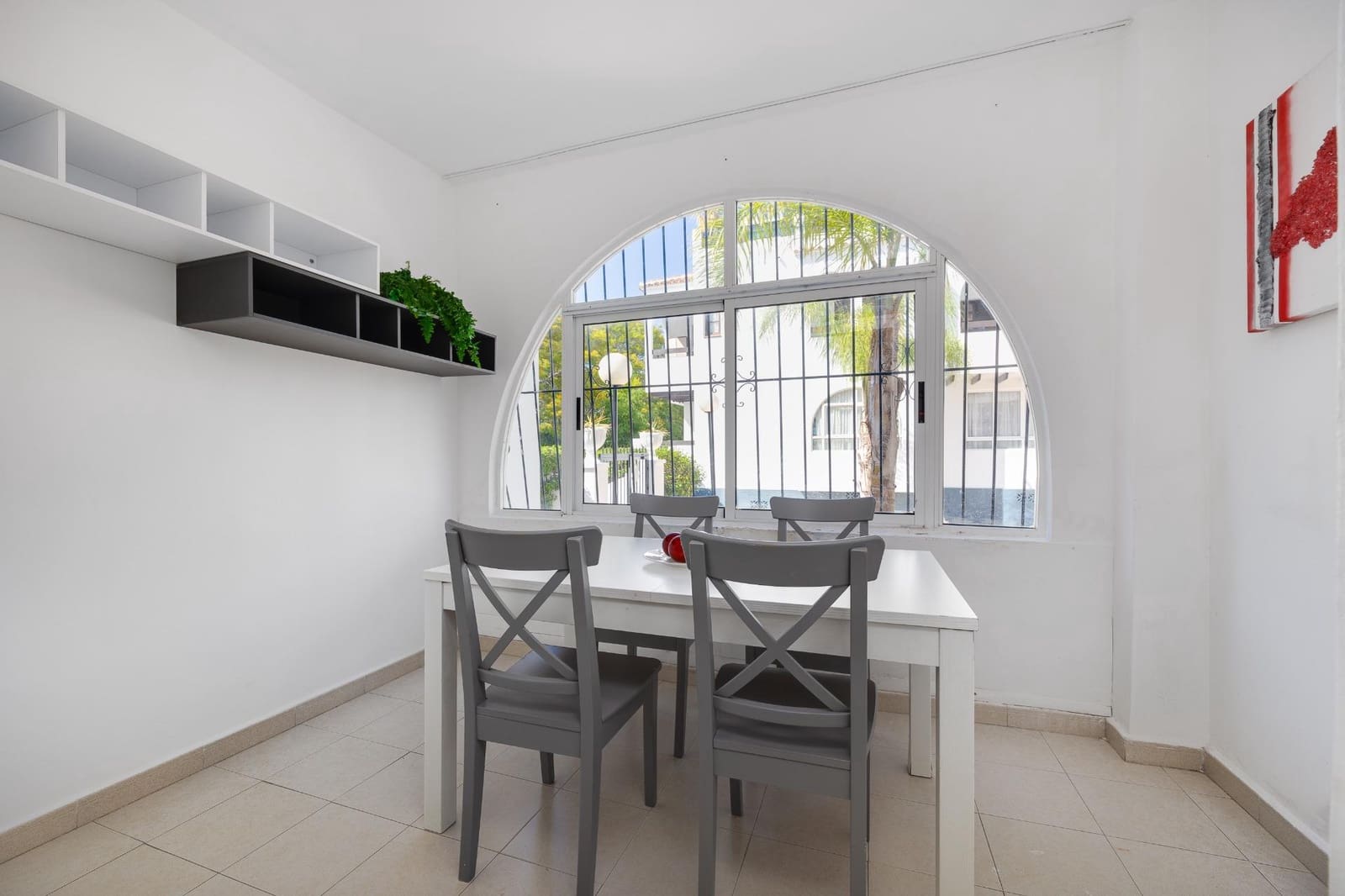 2 soveværelse Lejlighed til salg i Torrevieja med swimmingpool - € 139.500 (Ref: 9908057)