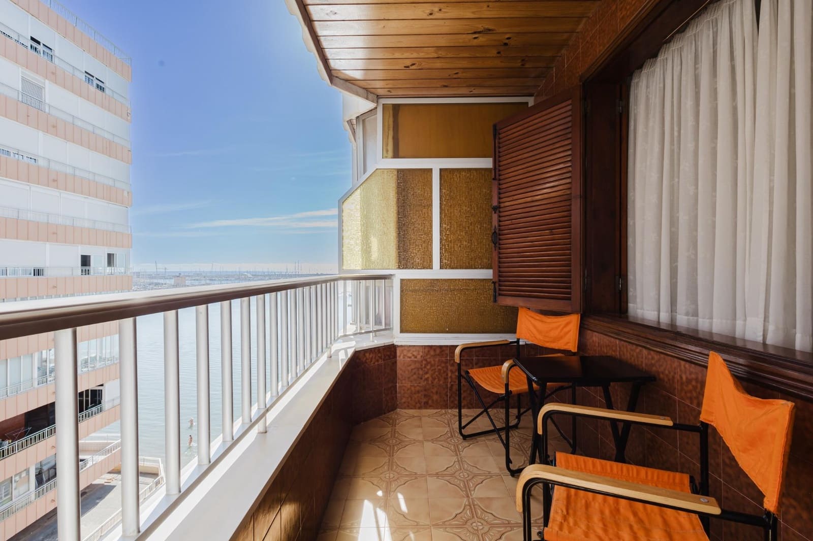 3 soveværelse Lejlighed til salg i Torrevieja med swimmingpool - € 239.000 (Ref: 9908058)