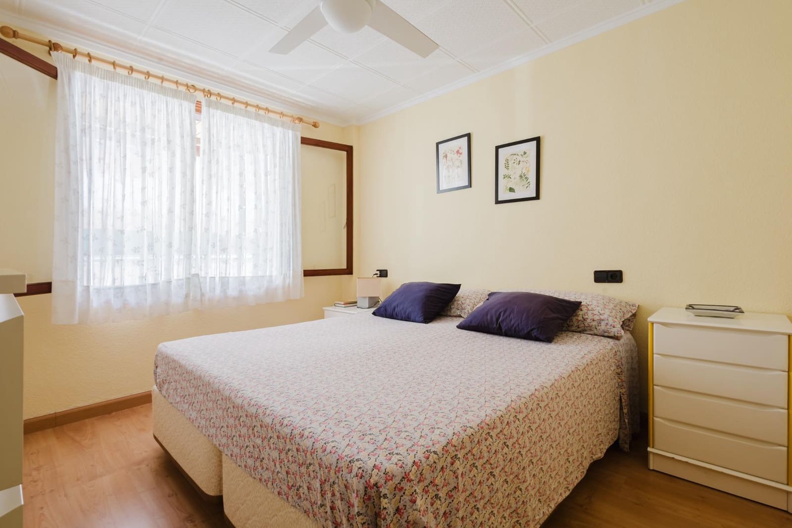 3 soveværelse Lejlighed til salg i Torrevieja med swimmingpool - € 239.000 (Ref: 9908058)