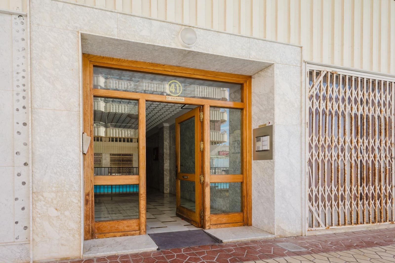 3 soveværelse Lejlighed til salg i Torrevieja med swimmingpool - € 239.000 (Ref: 9908058)
