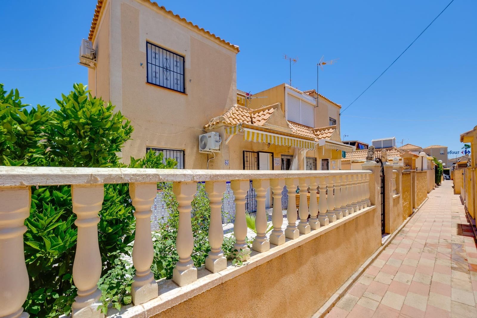 3 camera da letto Villetta a Schiera in vendita in Torrevieja con piscina - 175.000 € (Rif: 9908059)