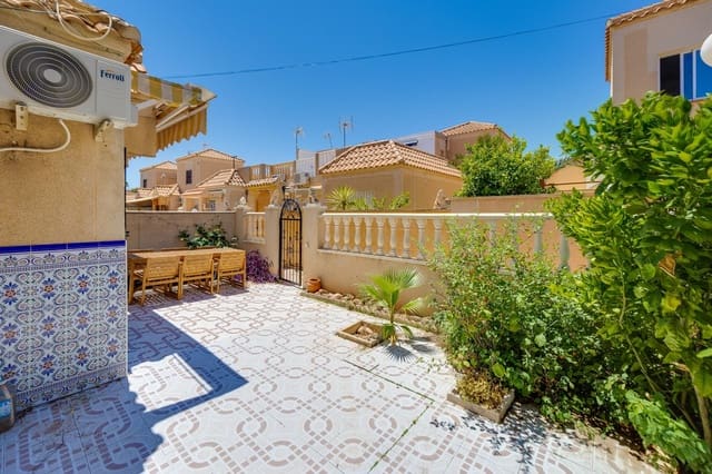 3 camera da letto Villetta a Schiera in vendita in Torrevieja con piscina - 175.000 € (Rif: 9908059)