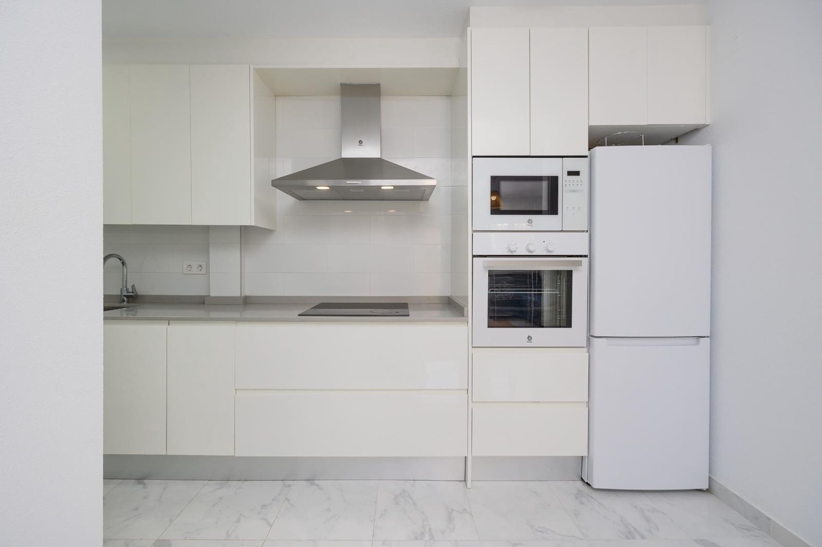 3 camera da letto Villetta a Schiera in vendita in Torrevieja con piscina - 175.000 € (Rif: 9908059)