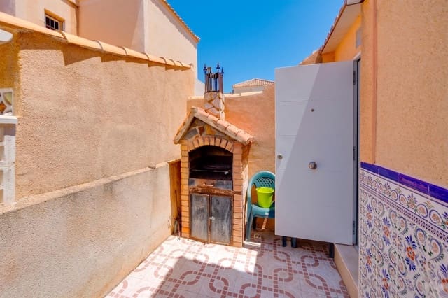 3 camera da letto Villetta a Schiera in vendita in Torrevieja con piscina - 175.000 € (Rif: 9908059)