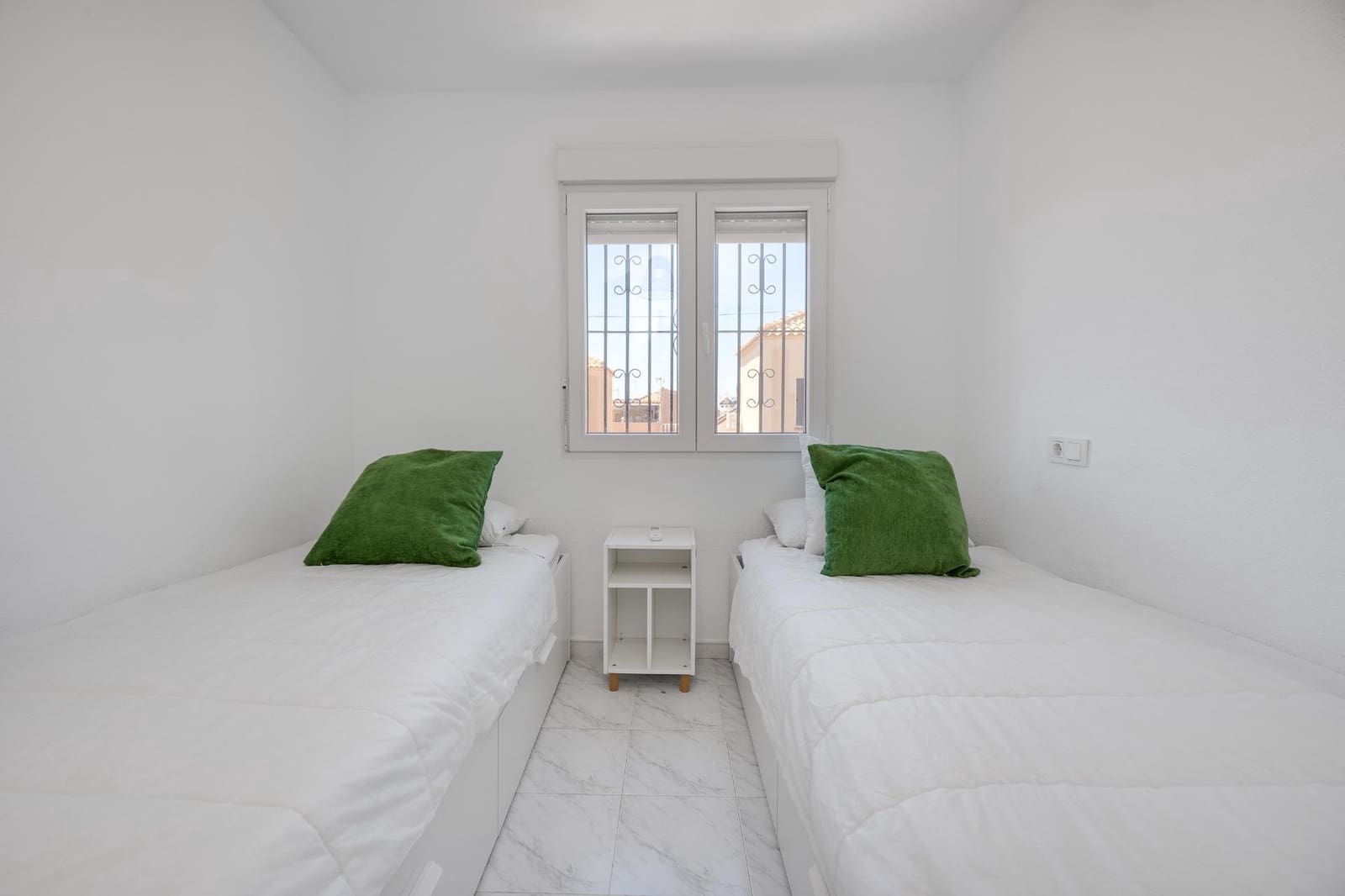 3 camera da letto Villetta a Schiera in vendita in Torrevieja con piscina - 175.000 € (Rif: 9908059)
