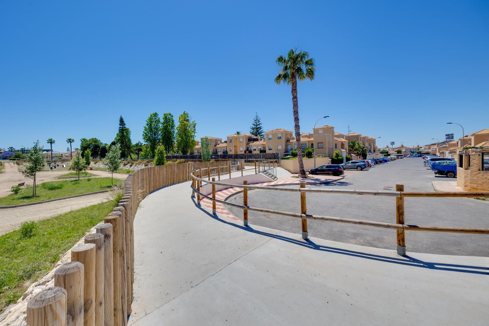 3 camera da letto Villetta a Schiera in vendita in Torrevieja con piscina - 175.000 € (Rif: 9908059)
