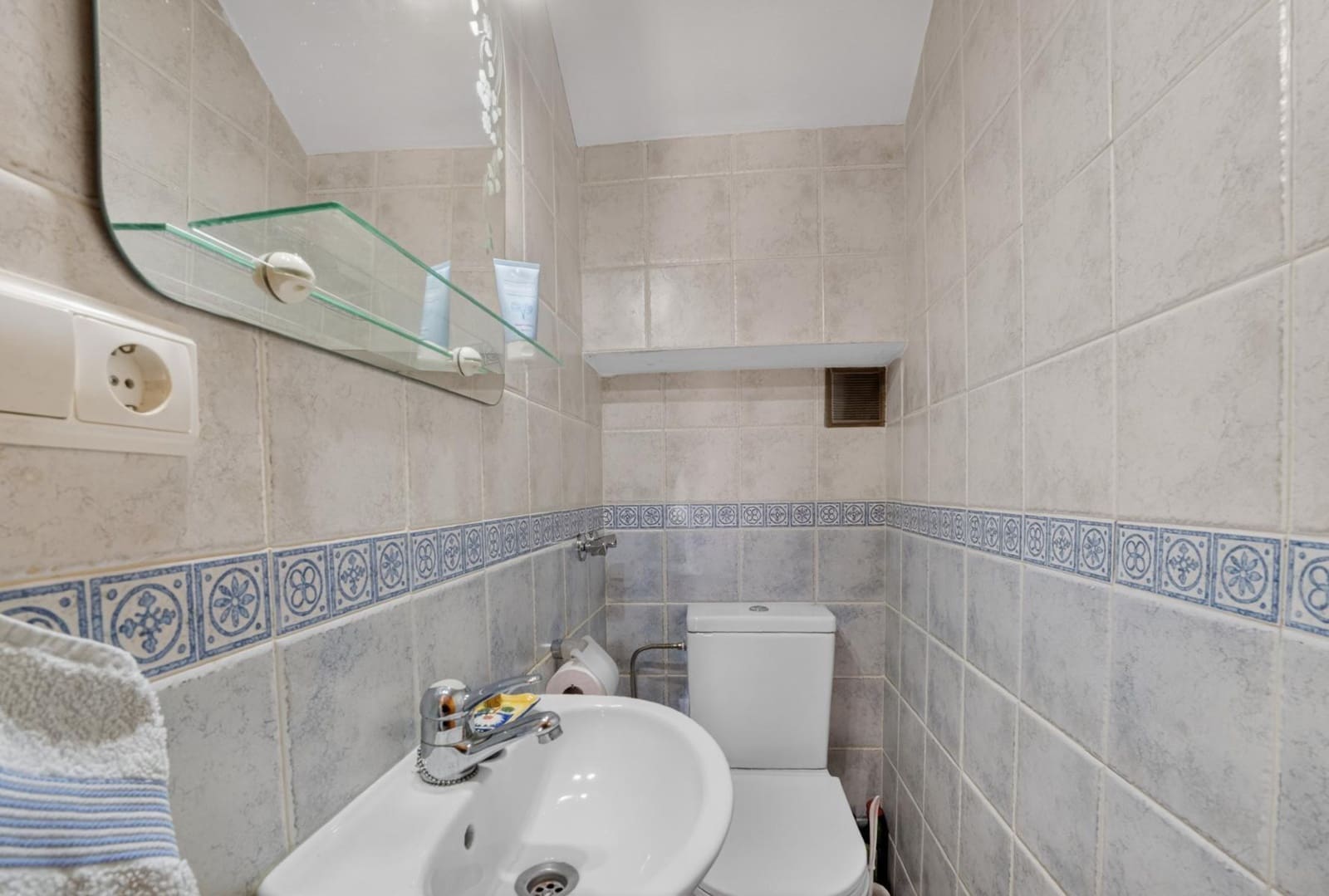 2 sovrum Radhus till salu i Torrevieja med pool - 175 000 € (Ref: 9908060)