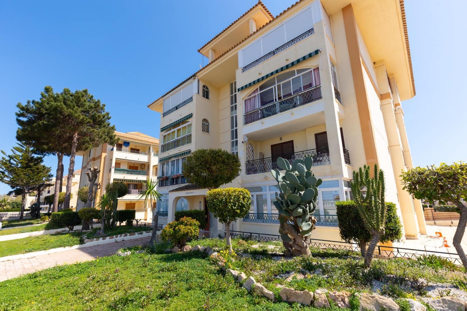 Studio for sale in La Mata with pool - € 107,260 (Ref: 9927438)