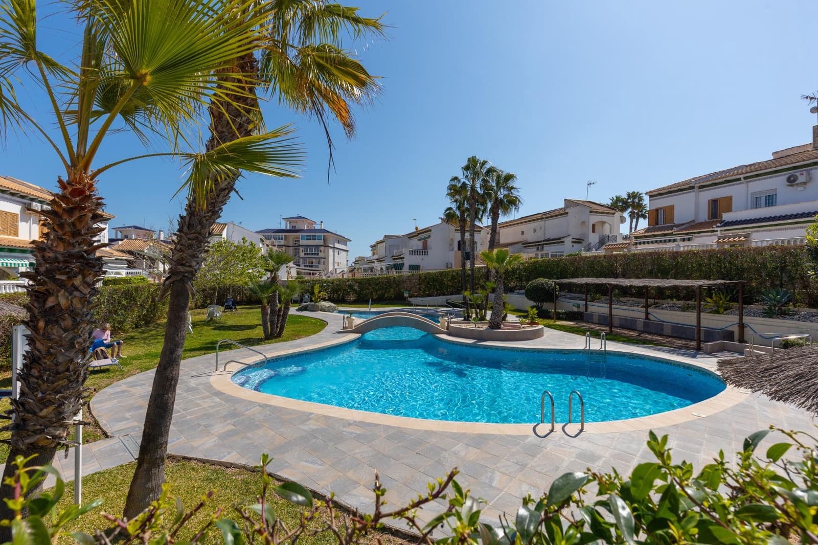 Studio for sale in La Mata with pool - € 107,260 (Ref: 9927438)