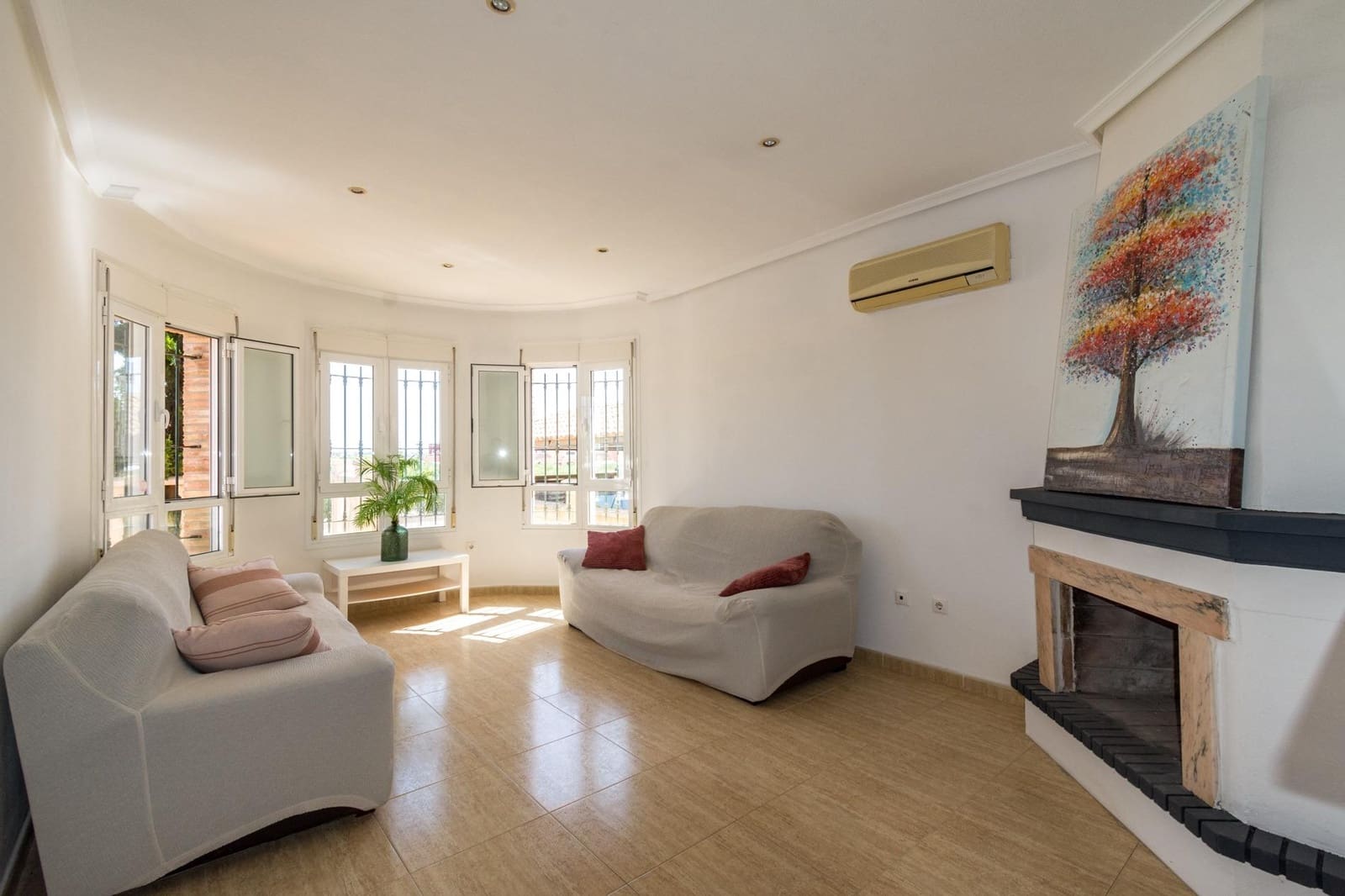 3 bedroom Villa for sale in Los Montesinos with pool - € 210,000 (Ref: 9927440)