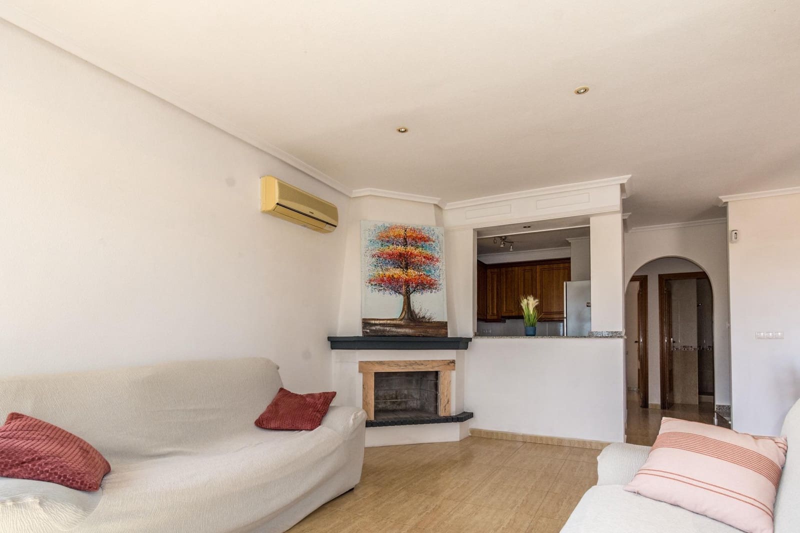 3 bedroom Villa for sale in Los Montesinos with pool - € 210,000 (Ref: 9927440)