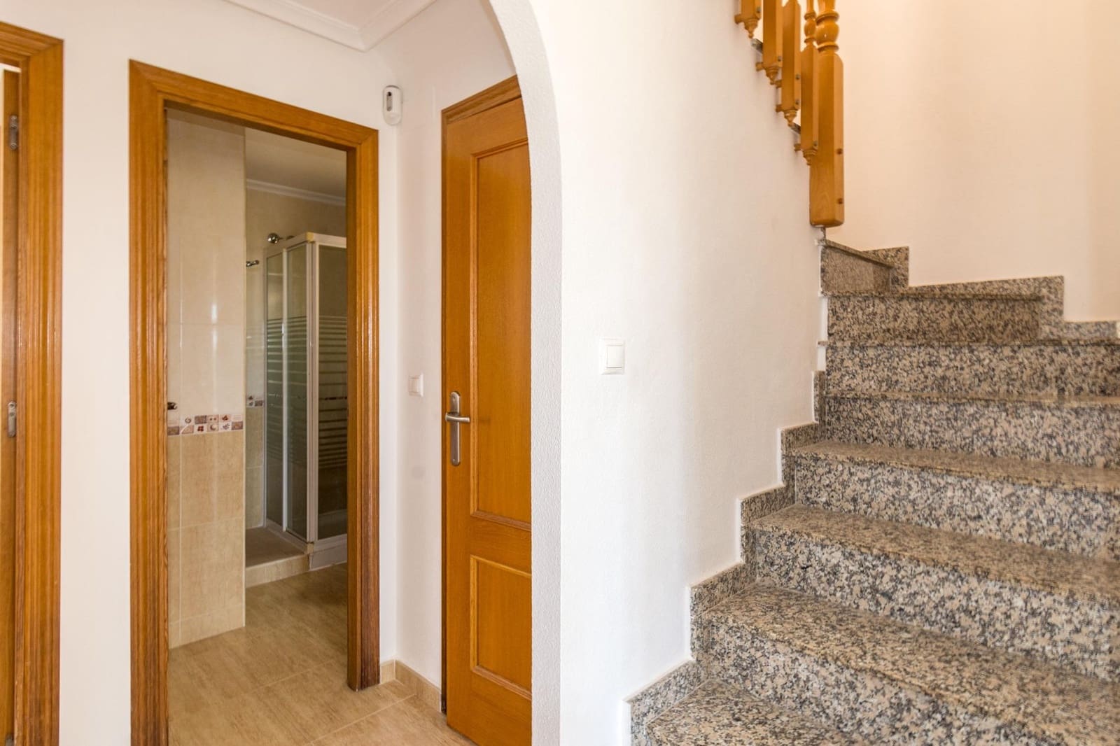 3 bedroom Villa for sale in Los Montesinos with pool - € 210,000 (Ref: 9927440)