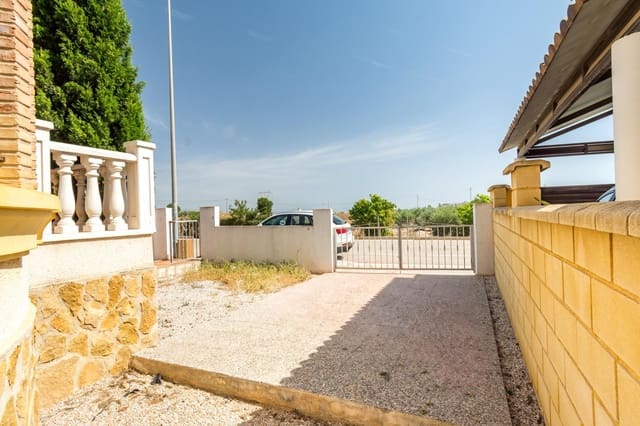 3 soveværelse Villa til salg i Los Montesinos med swimmingpool - € 210.000 (Ref: 9927440)