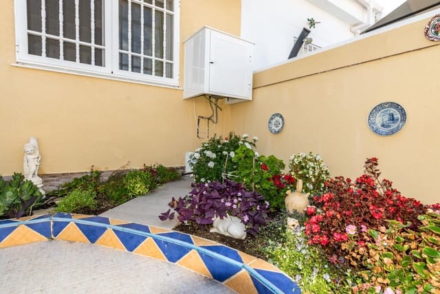 2 quarto Moradia em Banda para venda em El Chaparral - La Siesta - La Torreta, Torrevieja - 150 000 € (Ref: 9938228)