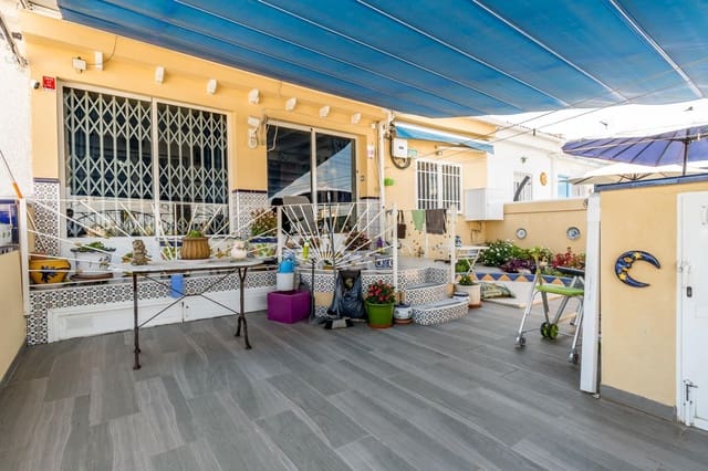 2 quarto Moradia em Banda para venda em El Chaparral - La Siesta - La Torreta, Torrevieja - 150 000 € (Ref: 9938228)