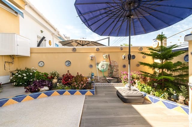 2 quarto Moradia em Banda para venda em El Chaparral - La Siesta - La Torreta, Torrevieja - 150 000 € (Ref: 9938228)
