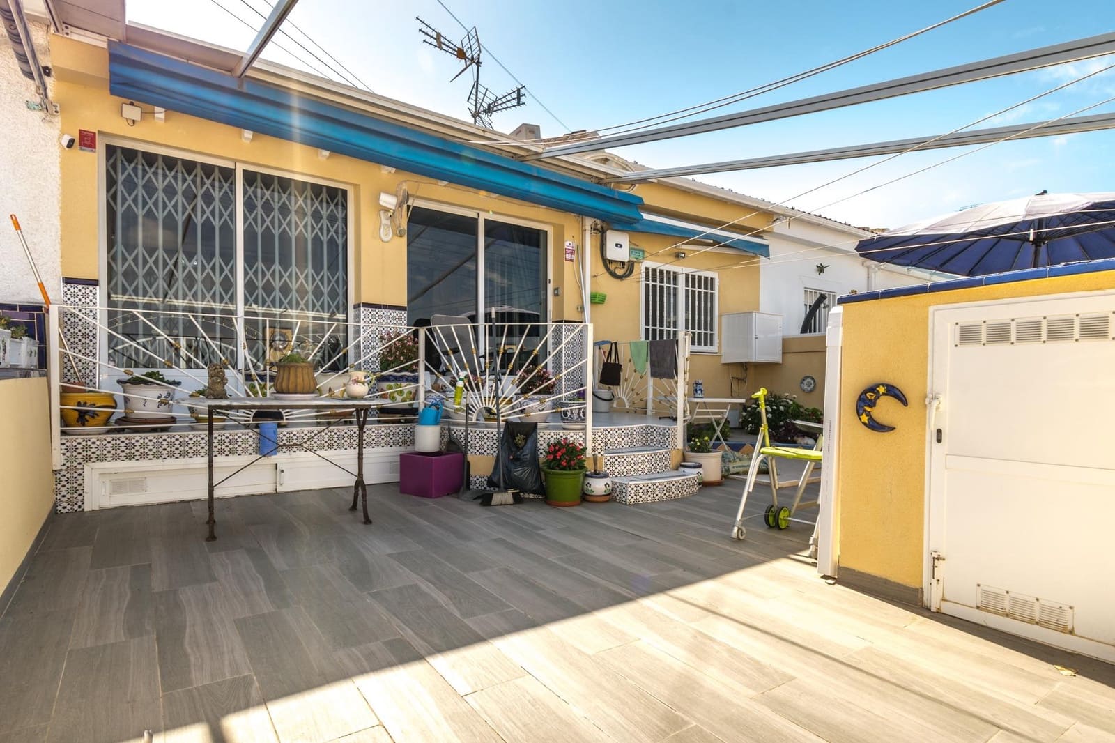 2 quarto Moradia em Banda para venda em Torrevieja - 150 000 € (Ref: 9938228)