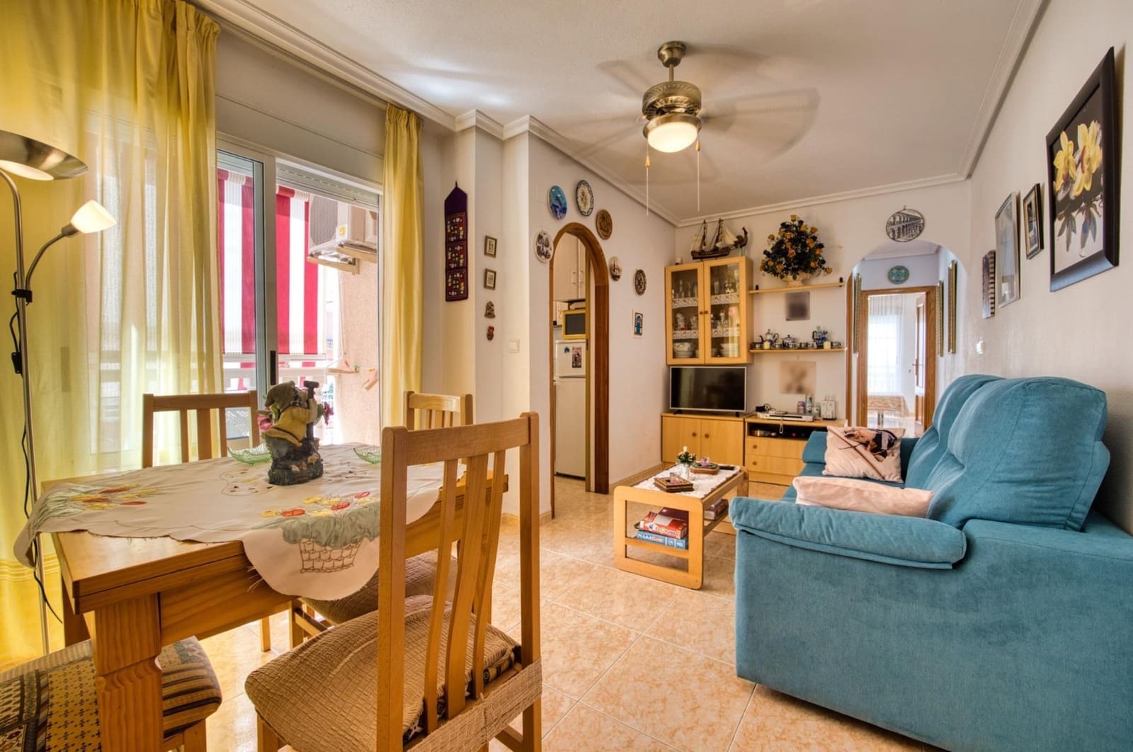 2 bedroom Apartment for sale in Torrevieja - € 127,260 (Ref: 9940004)