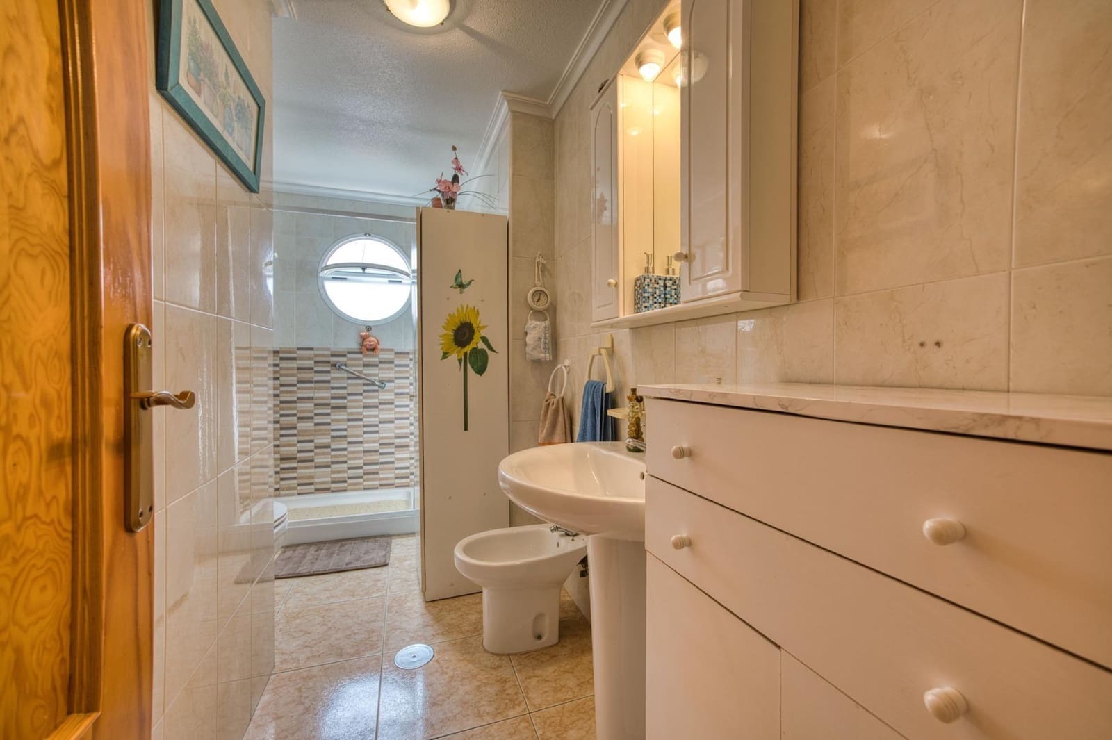 2 bedroom Apartment for sale in Torrevieja - € 127,260 (Ref: 9940004)