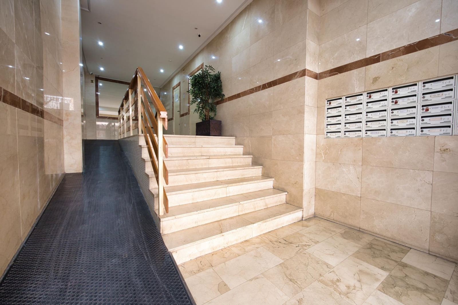 2 bedroom Apartment for sale in Torrevieja - € 127,260 (Ref: 9940004)